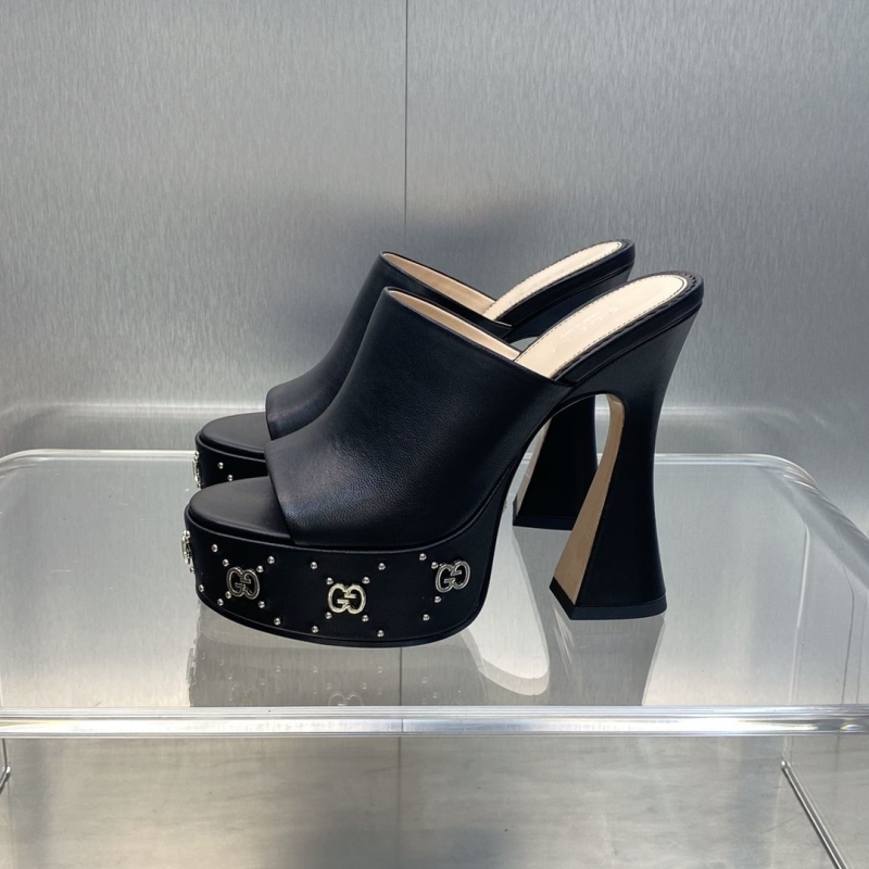 Gucci Heeled Shoes